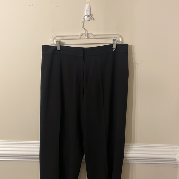 St John Classic Cady Stretch Straight Leg Pant - Picture 4 of 5